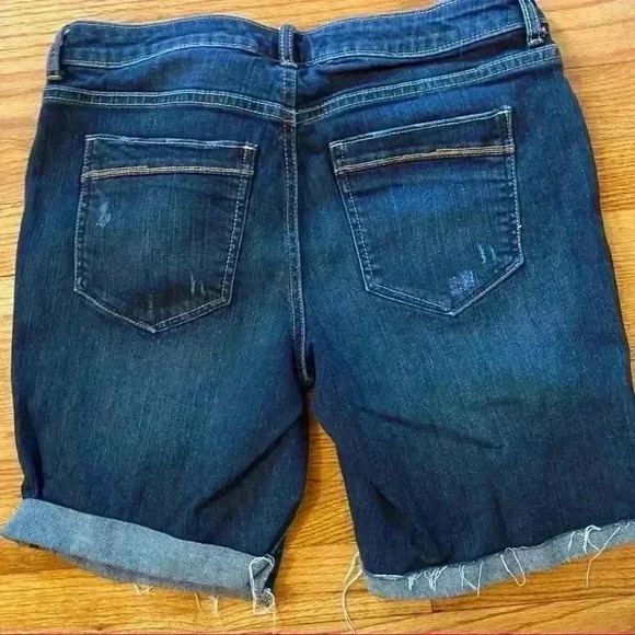 Apt. 9 denim shorts with embroidered belt - Picture 5 of 7